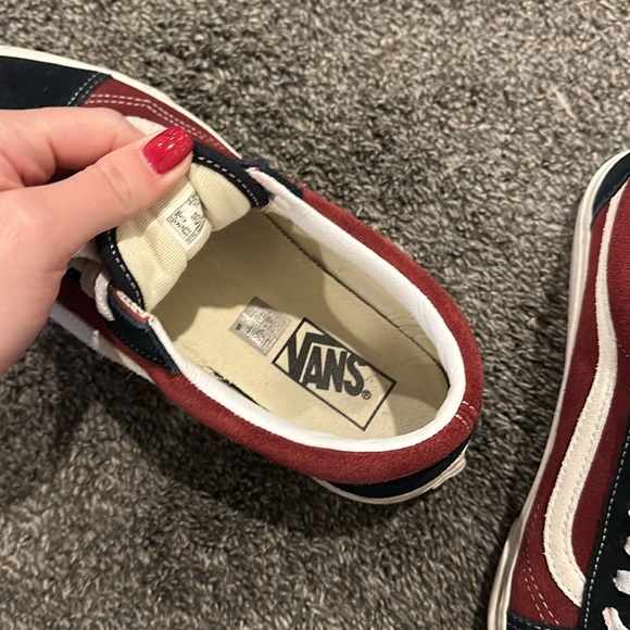 Men’s Vans - Picture 6 of 11